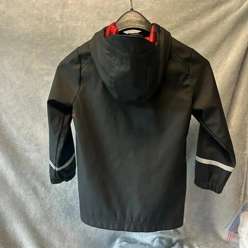 ⭐️ Urban Republic - Gender neutral waterproof Rain  Jacket. Size 5 - Picture 2 of 8